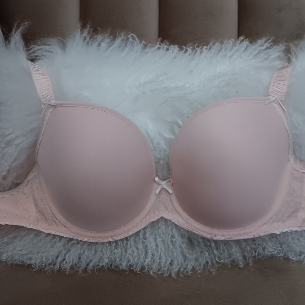 Elegant Freya Nude Pink Bra 30H